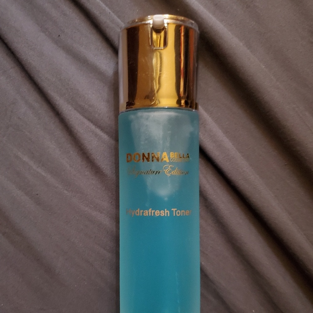 Donna Bella Toner